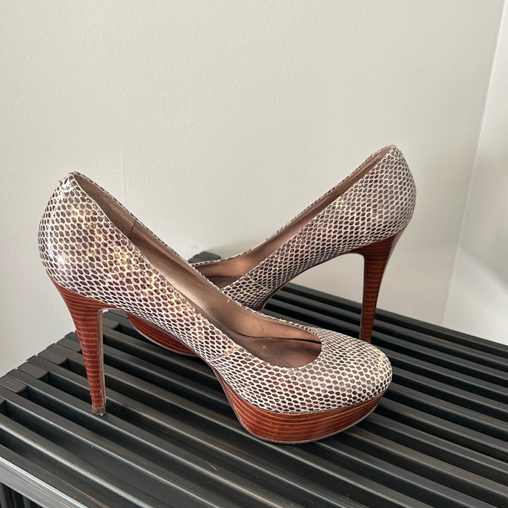 Platform pumps
